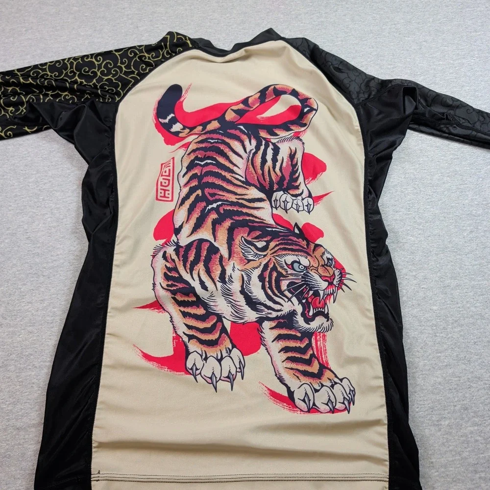 Fuji Sports Tiger Rash Guard Mens Large Long Sleeve BJJ MMA Grappling Black